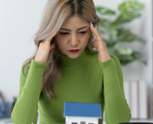 Stressed South African expat considering tax residency status and obligations with small house model